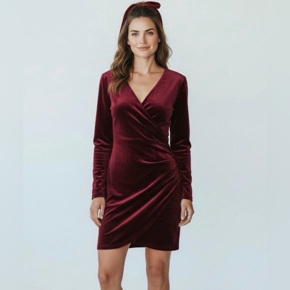 Wilfred Free Aritzia Velvet Wrap Dress XS Burgundy Holiday Cocktail Mini Dress